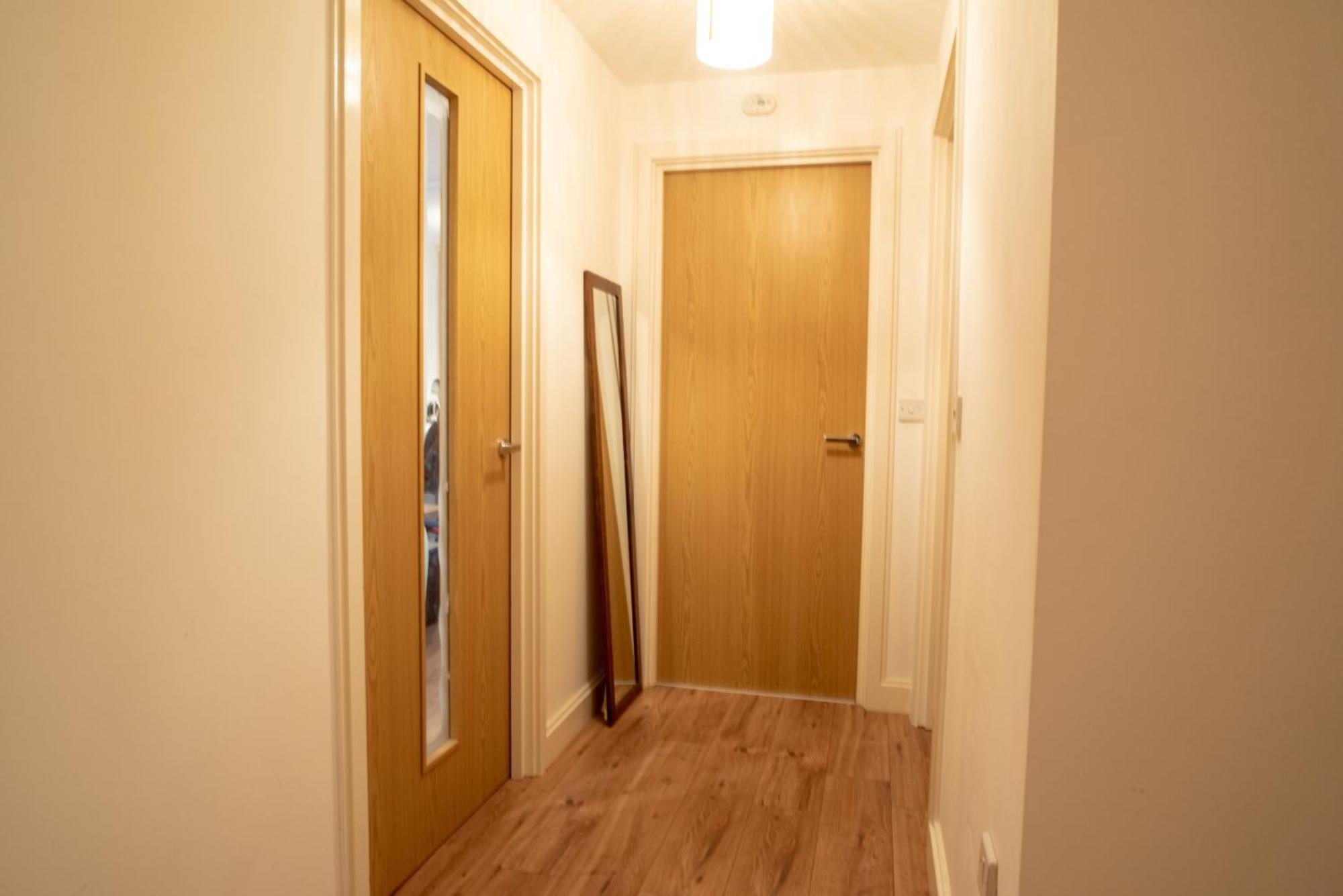 Spacious 1 Bed Apartment With Workspace, Coffee & Free Secure Parking Бирмингем Экстерьер фото